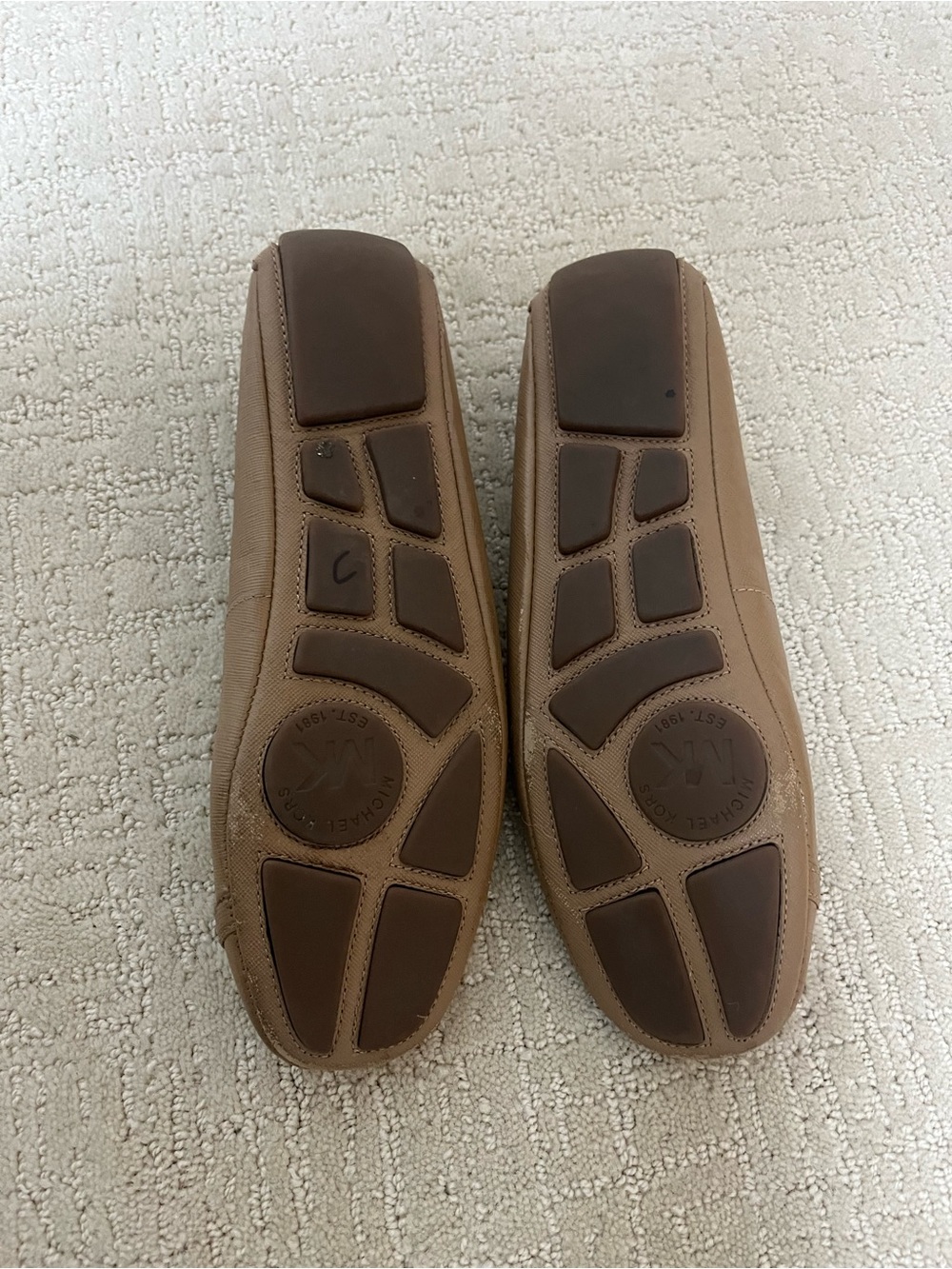 Michael Kors Tan Leather MK Logo Ballet Flats women’s size 8M - Picture 2 of 4